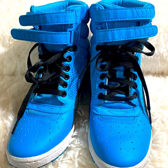 Sky wedge Puma sneakers Hawaiian ocean size 7 1/2 - Picture 6 of 6